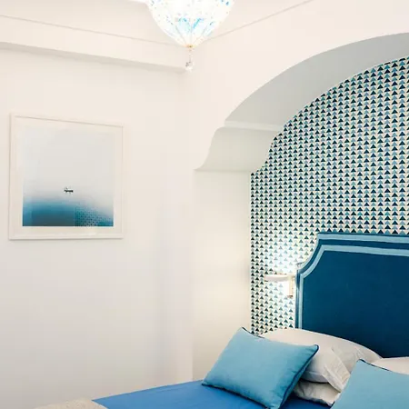 House Metafora -